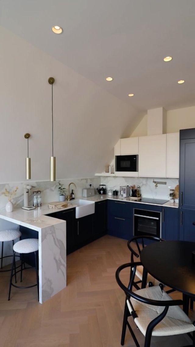 ✨FOR SALE✨

Are you looking for unique and exceptional One bedroom apartment on one of Ealing’s most desirable roads? Completed just over 2.5 years ago in small boutique block of just 6 apartments, this oversized 1 bedroom is perfect for a 1st time buyer or investor alike. Developed by one of West London leading developers - #Luxgrove.Homes the apartment is situated moments from Ealing Broadway and West Ealing and comes with a CPZ Parking Permit.

☑️ 571 Sq Ft (53 Sq M) internal space
☑️Very high-end finishes, designed for comfort & ease 
☑️ Open-plan living/kitchen flooded with natural light
☑️ Full smart home technology installed
☑️ Oversized bathroom with ample storage 
☑️ Private balcony of the great room 
☑️ 7.5yrs remaining of the building warranty 
☑️ CPZ parking permit available
☑️Moments to Ealing Broadway Station with it’s easy connections in and out of the City 
☑️ £POA

NOT ON THE PORTALS & exclusively being sold by Luxres:

Fancy a chat, give me a call or drop me an email: 
📞 +44 (0) 7971832989
📨 jonathan@luxres.co.uk

#luxgrove.homes

 #Ealingproperty #Ealing #LondonProperty #UKproperty #NewListing #Luxres #Luxgrovehomes