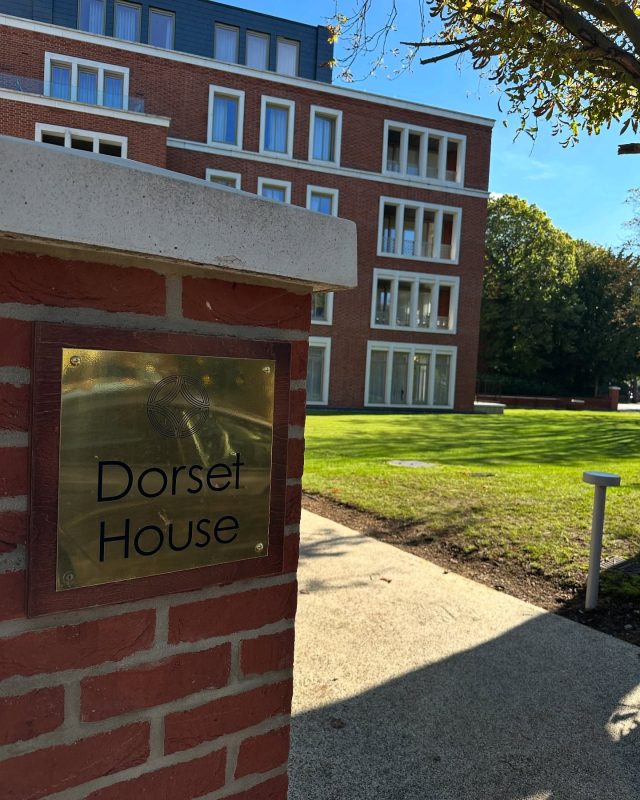 COMING SOON! 
 
Dorset House, Mount Park Road, W5
 This stunning and modern development designed by internationally renowned architects Squire & Partners and Located on one of the most desirable tree-lined roads in Ealing. This is the ultimate in luxury and convenience and moments from Ealing Broadway and all its amenities and easy connections in and out of London. 
 We’ll soon be launching a small number of 1 and 2 bedroom apartments and a spectacular Penthouse to the market, so watch this space!!!
 
For chats, give me a call, drop me a WhatsApp, Wechat or eMail: 
 📞 +44 (0) 7971832989
✳️ wxid_3er6a1mu4d3o12
📨 jonathan@luxres.co.uk & Jonathan.lebrett@exp.uk.com	
 
#ealing #ealingproperty #londonproperty #propertylondon  #ukproperty #newbuild #newlisting #propertyforsale #luxres #exp